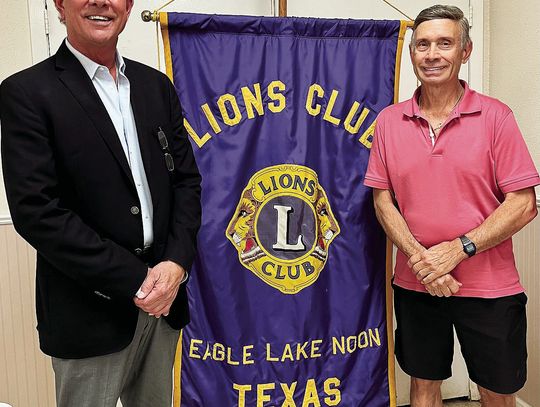 BANK PRESIDENT SPEAKS TO EAGLE LAKE LIONS