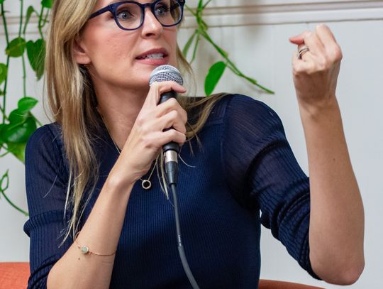 Bookstore welcomes murder mystery author (Photo Gallery)