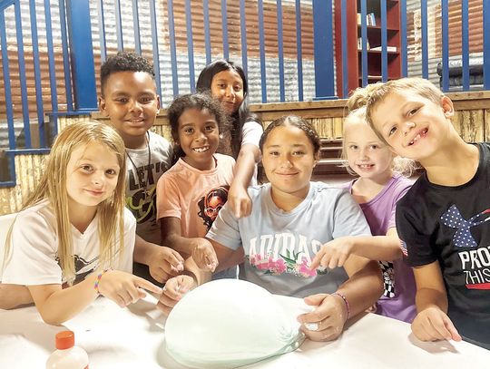 BOYS AND GIRLS CLUB MAKE SLIME