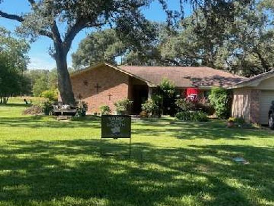 The home of John and Terri Brasher secured November’s Yard of the Month award with their display of flowers, ferns, periwinkles, plumeria, begonias, Jude and several other examples of cared for foliage. Courtesy photo