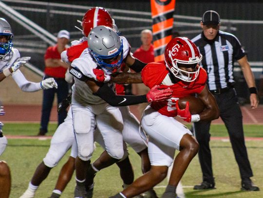 Cardinals blowout Fort Bend Willowridge by 65 points