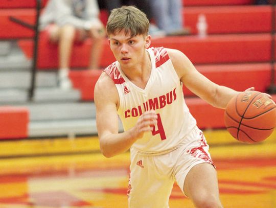 Cardinals sweep week to stay unbeaten in district