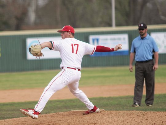 Cards baseball swept in Yoakum tourney