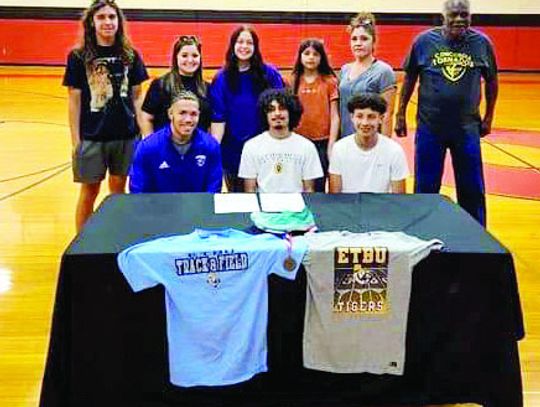 CARDS TRACK SENIORS SIGN TO NEXT LEVEL