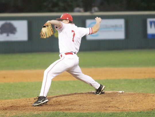 Cards win big over Rice, fall to Hallettsville