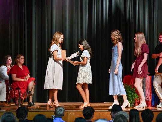 CEF awards scholarships to seniors