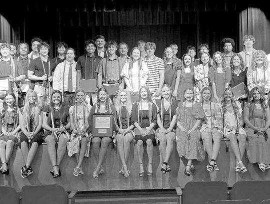 CHS HOLDS SENIOR AWARDS NIGHT