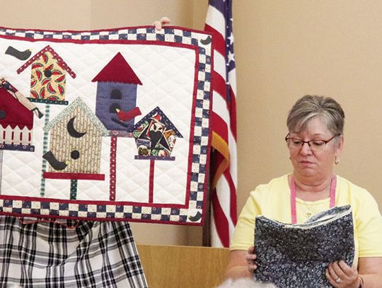 Colorado Valley Quilt Guild hosts trunk show