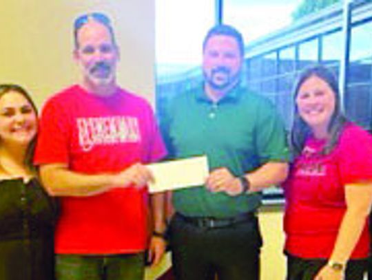 COLUMBUS PTO GETS $1,000 FROM ROTARY