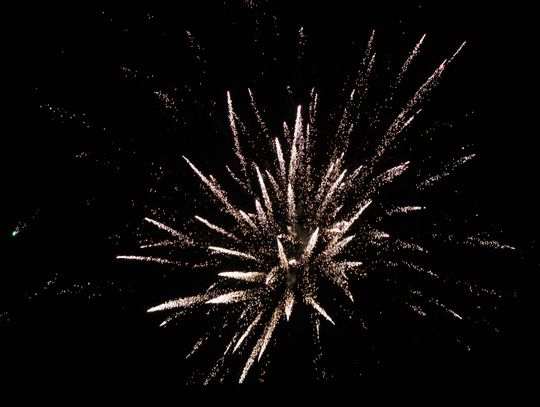 County orders burn, fireworks ban