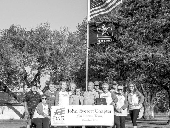 Daughters of the American Revolution presents American flag to local couple