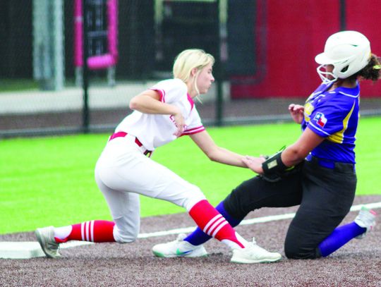 District champ Ladycats get no-no from Wick to end regular season