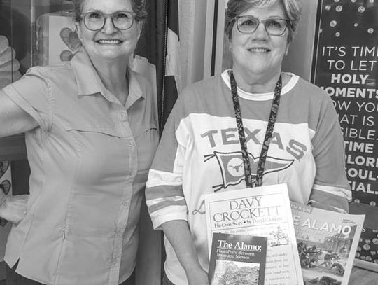 DRT Donates Texas History Books to Local Libraries