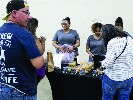 Eagle Lake Chamber host Market Days