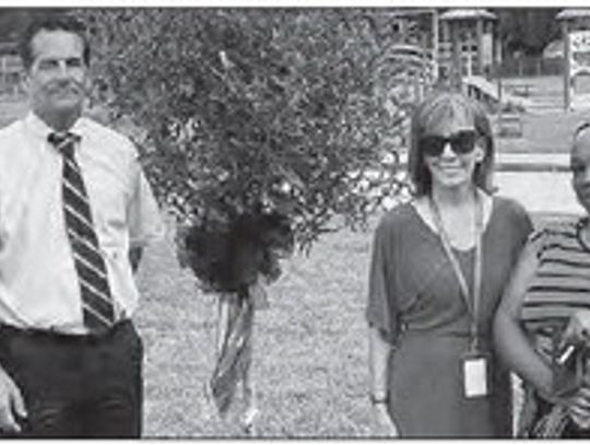 Eagle Lake Intermediate honors late Fullers with tree dedication