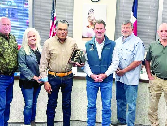 EL celebrates longtime Public Works member