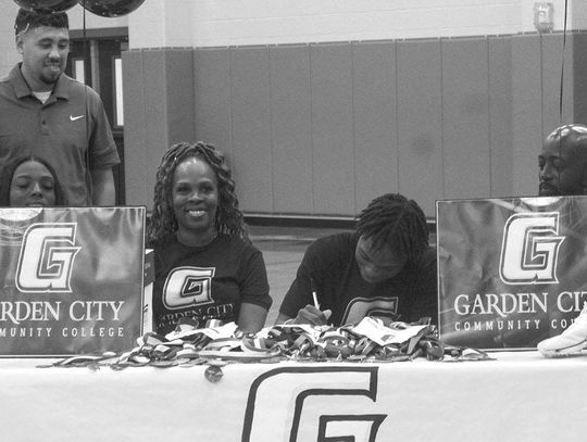 Four Rice Athletes sign to continue their athletic careers