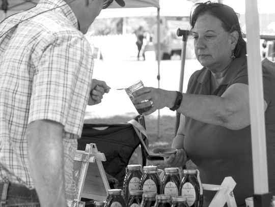 Honey Bee Jubilee celebrates beauty of nature
