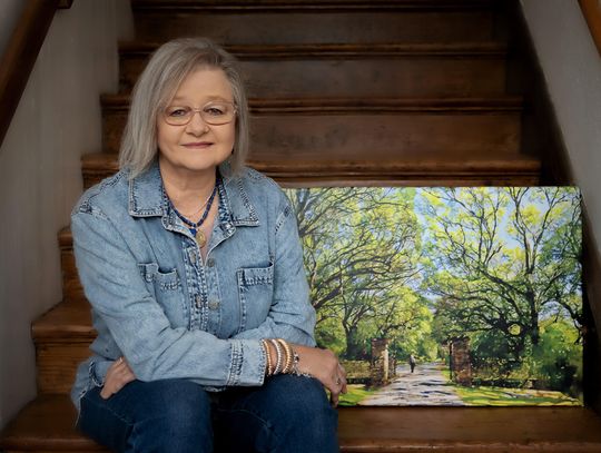 International, award-winning photographer opens new exhibit