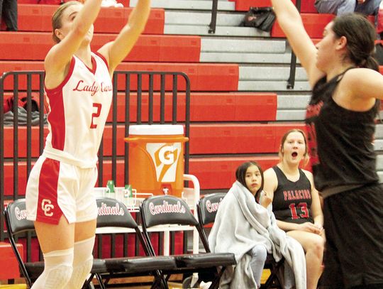 Lady Cards clinch a playoff spot