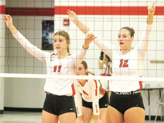 Lady Cards volleyball 9-0 in district