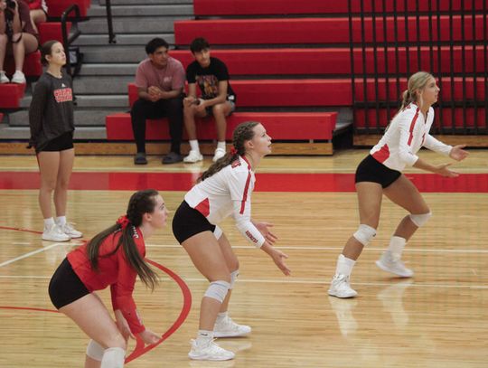 Lady Cards volleyball team sweeps the week