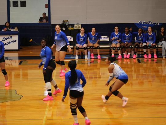 Lady Raiders fall to East Bernard