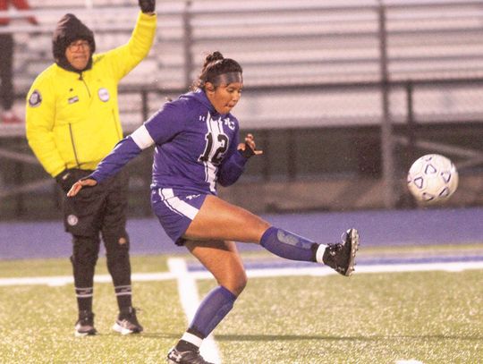 LADY RAIDERS LOSE 10-0 TO BAY CITY