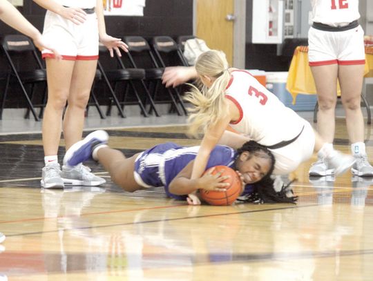 Lady Raiders struggling in tournament play
