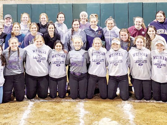 LADYCATS’ PAST AND PRESENT MEET FOR TUNEUP TO START SEASON