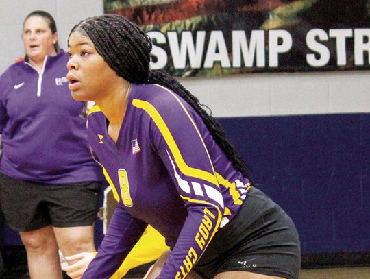 Ladycats take down Gonzales