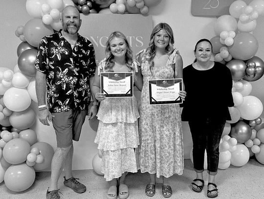LIVE OAK ART CENTER AWARDS SCHOLARSHIPS