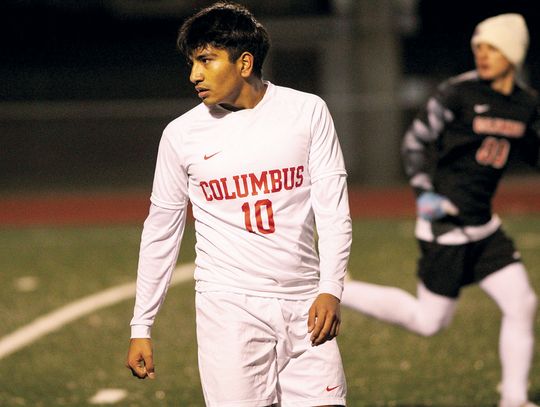 Mendoza’s back-to-back hat tricks lead Cards to unbeaten week