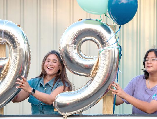 Neighborhood parade celebrates 99th birthday of Columbus-born matriarch