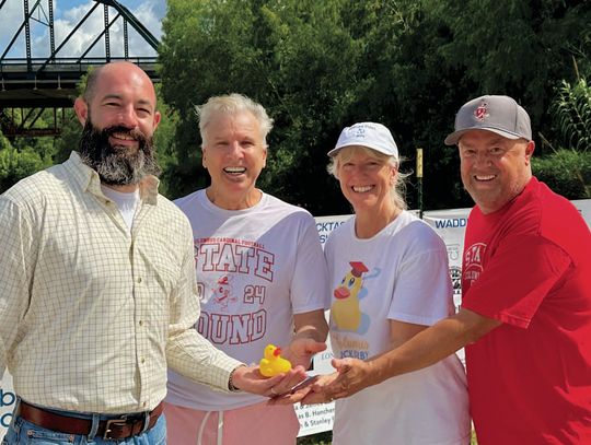 NEW COLUMBUS SUPERINTENDENT RECEIVES SUNNY WELCOME