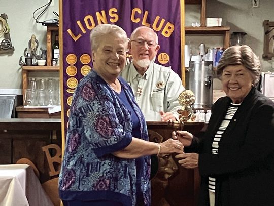 New President installed for Weimar Encore Lions