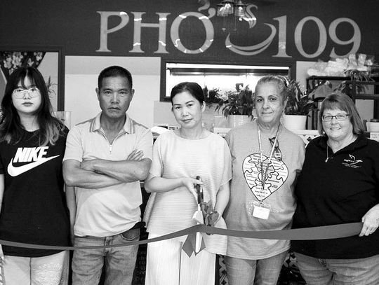 PHO 109 RIBBON CUTTING