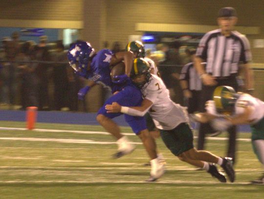 Raiders fall to East Chambers week one