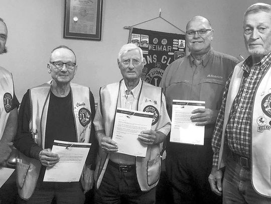 SERVICE AWARDS PRESENTED TO WEIMAR LIONS MEMBERS