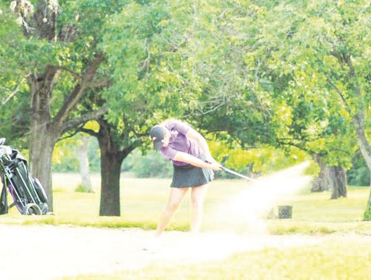 SMITH COMPETES IN GOLF REGIONALS