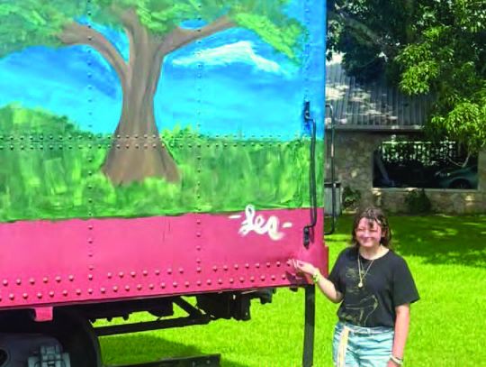 Twin Oaks unveils new mural by young artist