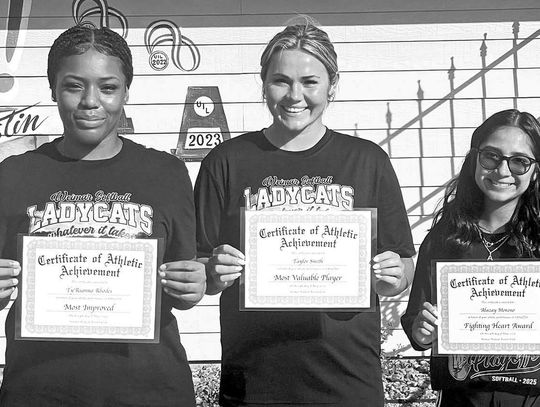 WEIMAR BOOSTERS HONOR THREE