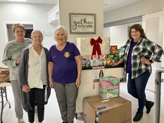 WEIMAR ENCORE LIONS COLLECT FOOD DONATIONS DURING BLOOD DRIVE