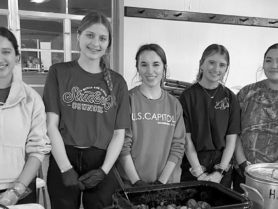 WEIMAR FFA LEND A HELPING HAND FOR LIONS CLUB CHILI AND STEW DINNER