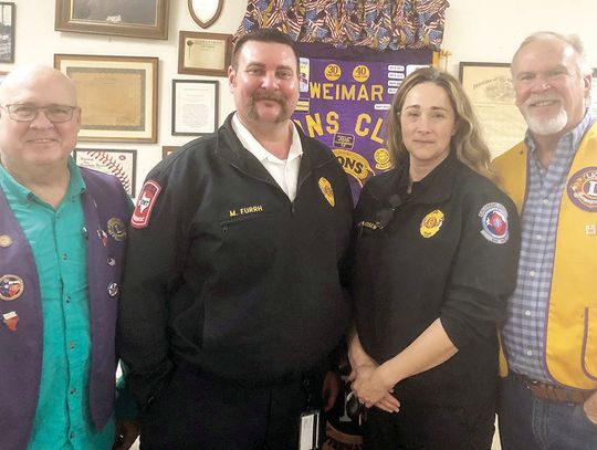 WEIMAR LIONS CLUBS HAVE ACTIVE WEEK BEFORE CHRISTMAS