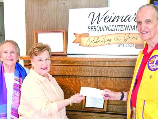 Weimar Lions donate to Heritage Society Museum