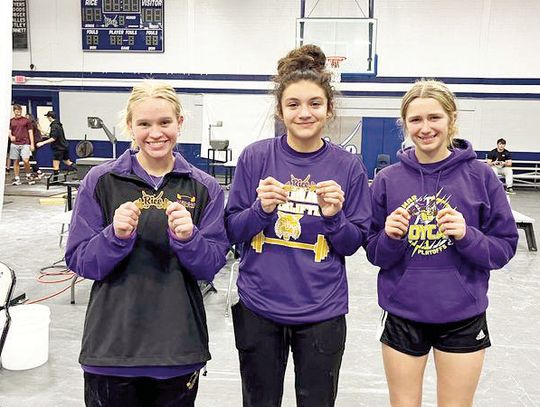 Weimar powerlifters leave Rice with hardware