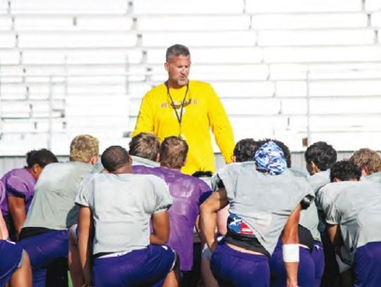 Wildcats defeat Stockdale for first win of the year