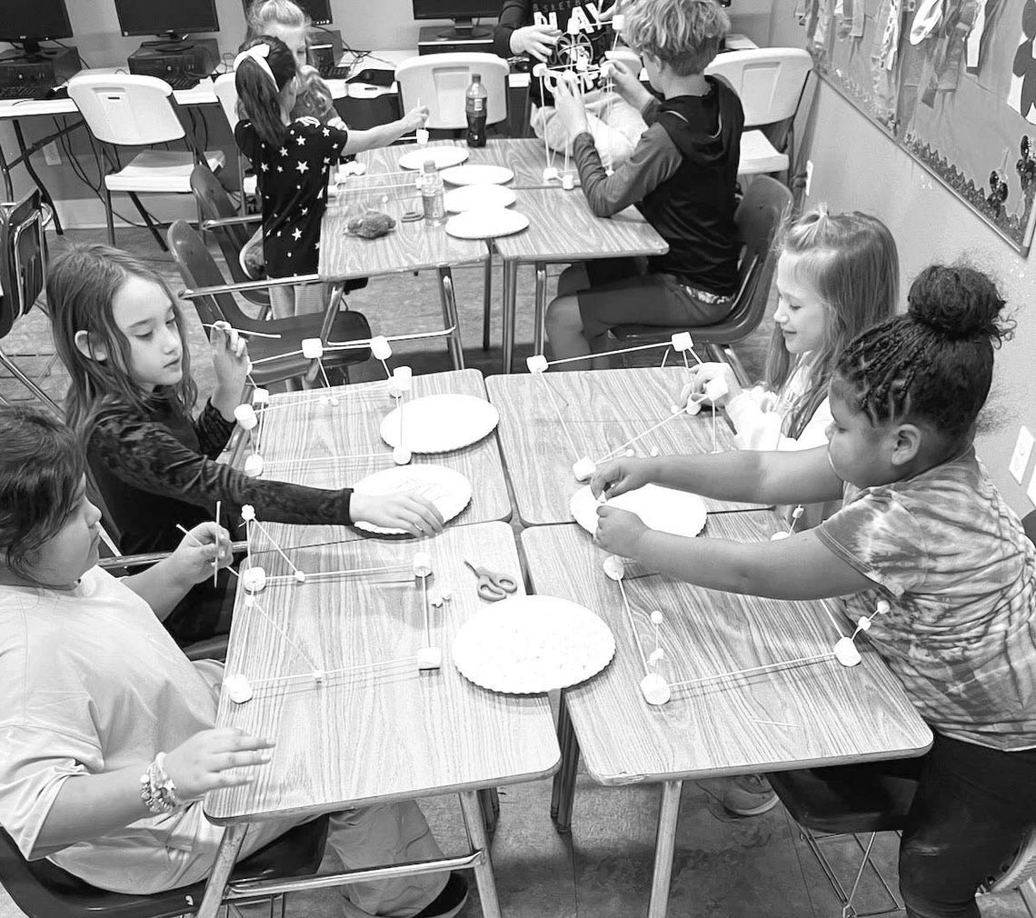 B&G MEMBERS BUILDING TOWERS