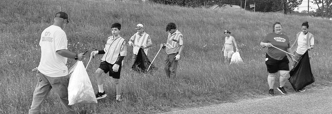 Boy Scouts join the Great American Clean Up